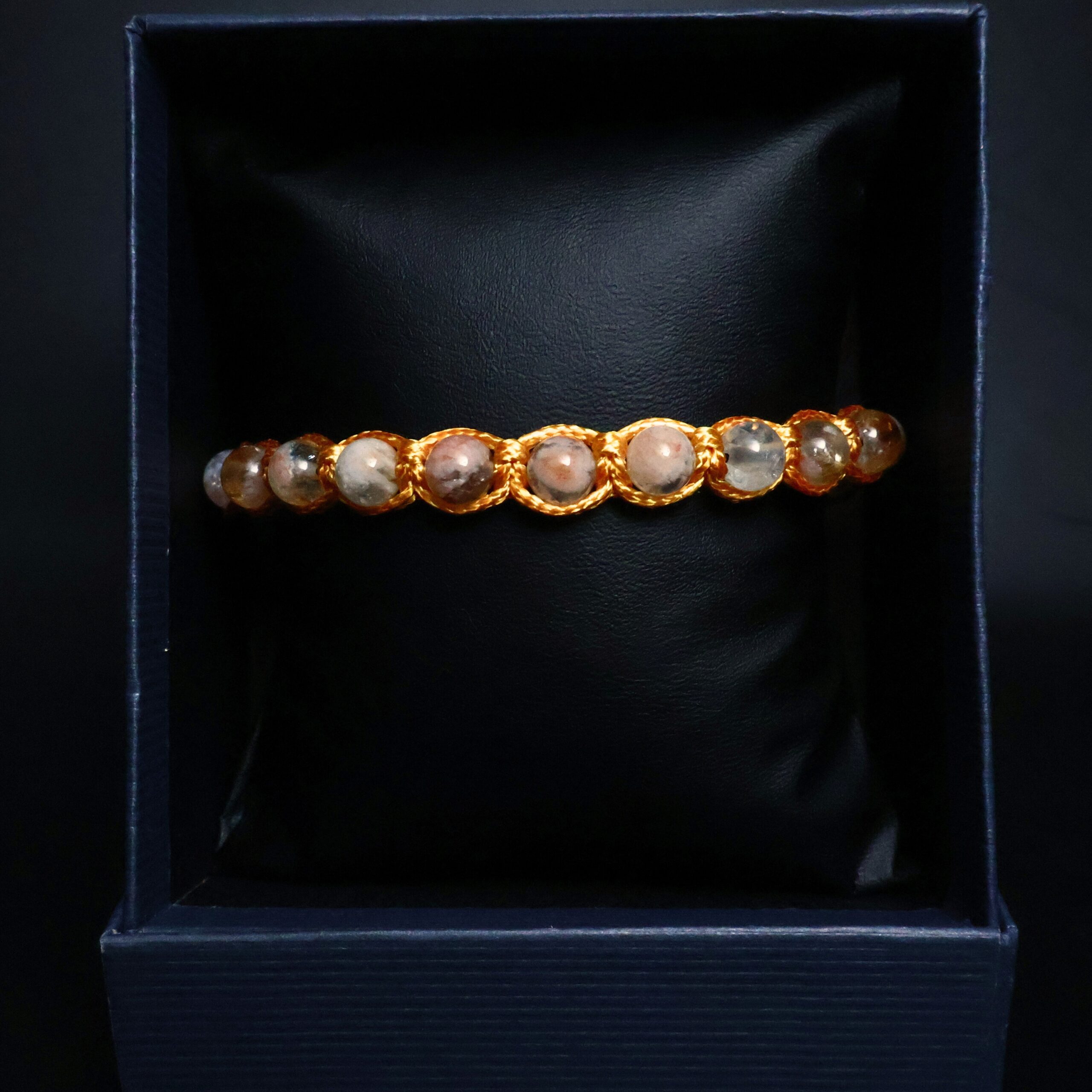 Brățara handmade cu Citrin, reglabilă, sfere de 6mm, pentru abundență și prosperitate financiară 3 Brățara handmade cu Citrin, reglabilă, sfere de 6mm, pentru abundență și prosperitate financiară - imagine 2