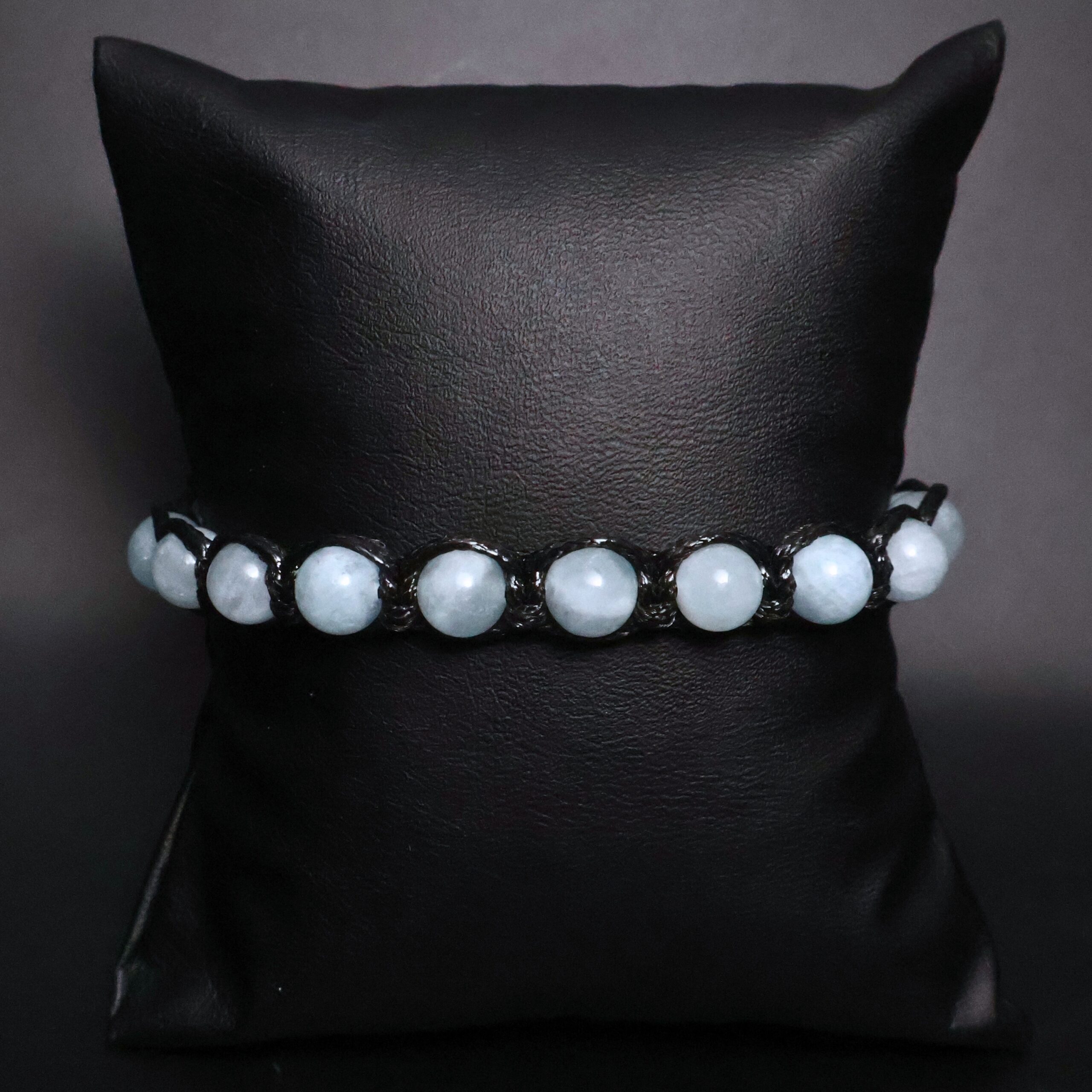 Brățara handmade cu Acvamarin, reglabilă, sfere de 6mm, pentru curaj, încredere și liniște 3 Brățara handmade cu Acvamarin, reglabilă, sfere de 6mm, pentru curaj, încredere și liniște - imagine 2